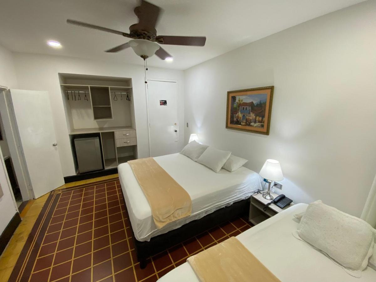 Hotel Casa Colonial Баранкила Екстериор снимка