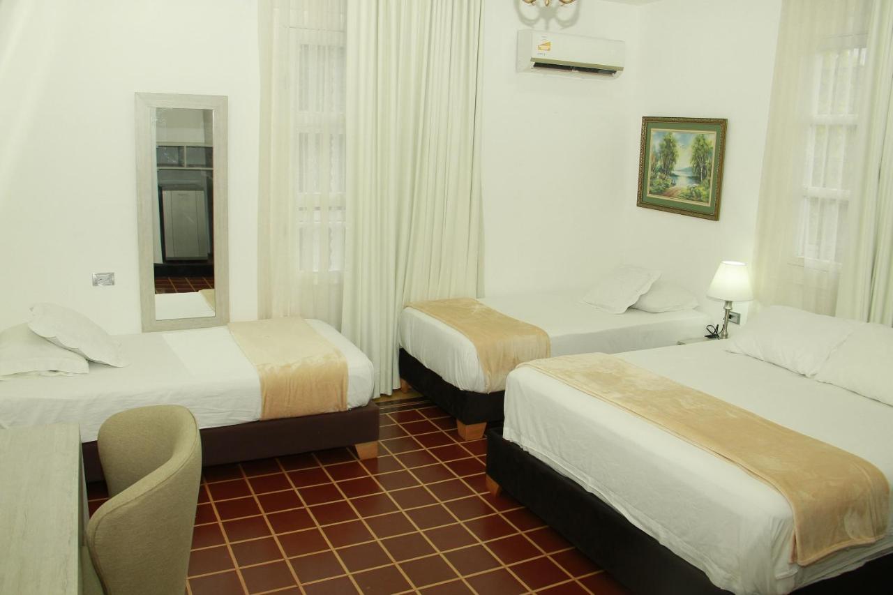 Hotel Casa Colonial Баранкила Екстериор снимка