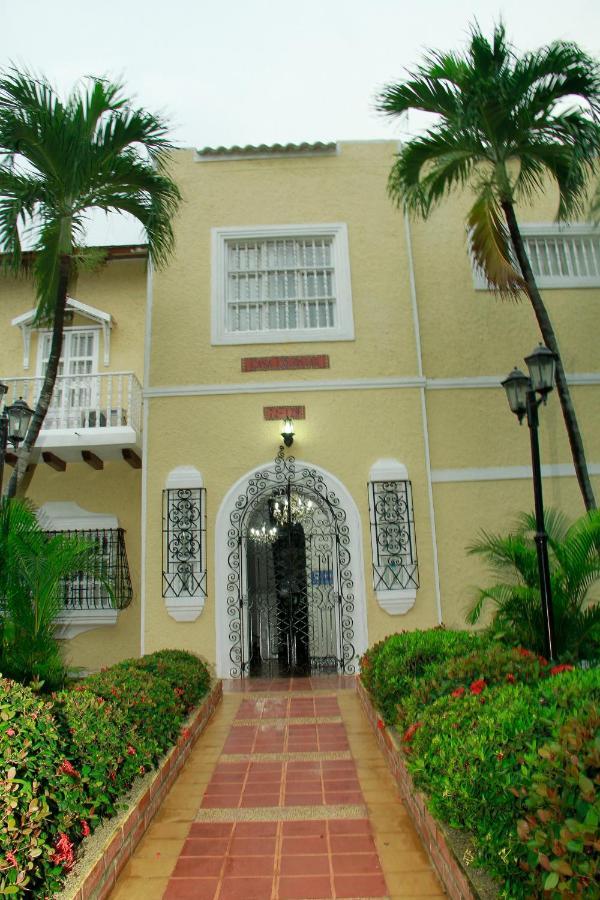 Hotel Casa Colonial Баранкила Екстериор снимка