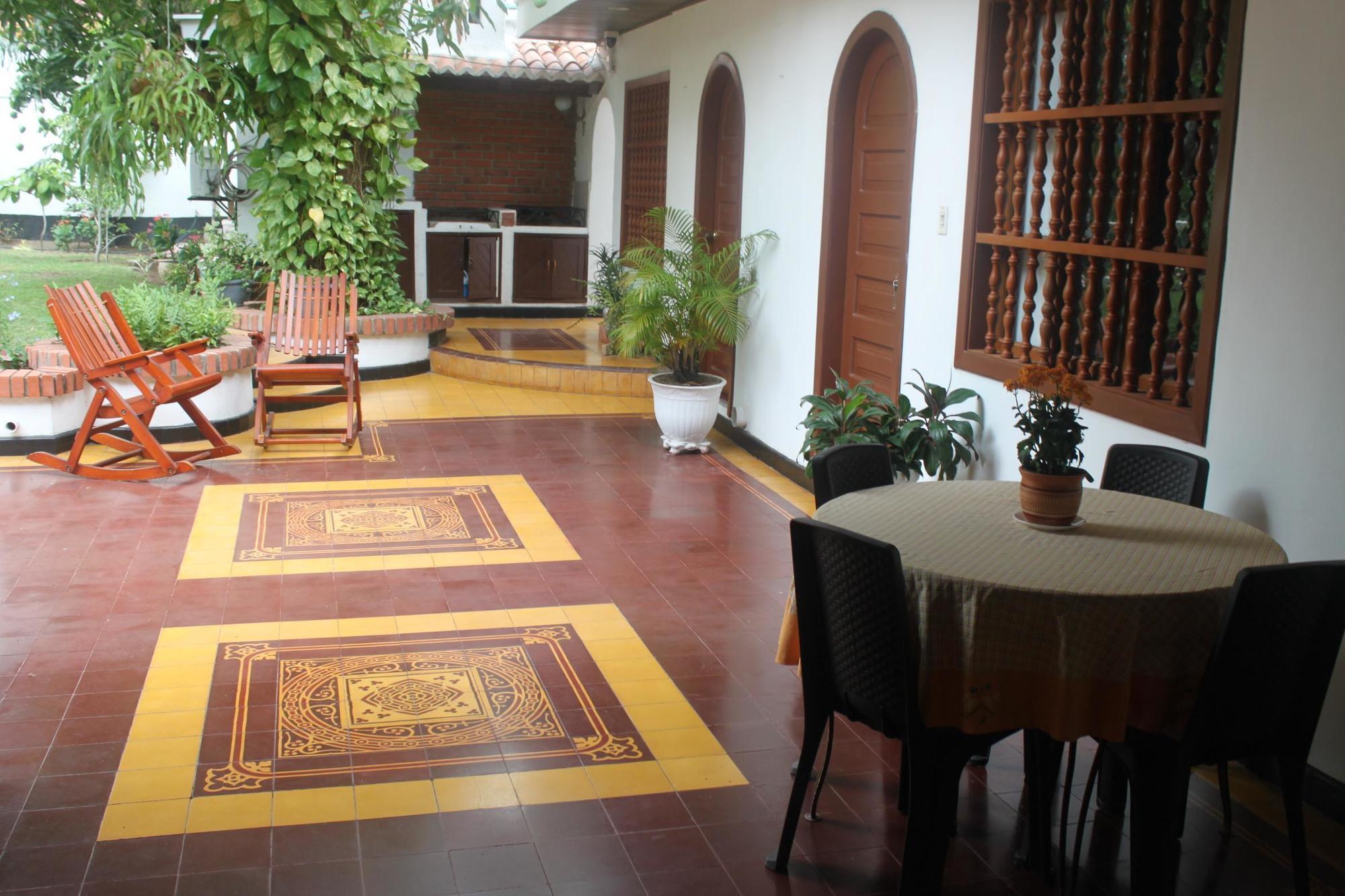 Hotel Casa Colonial Баранкила Екстериор снимка