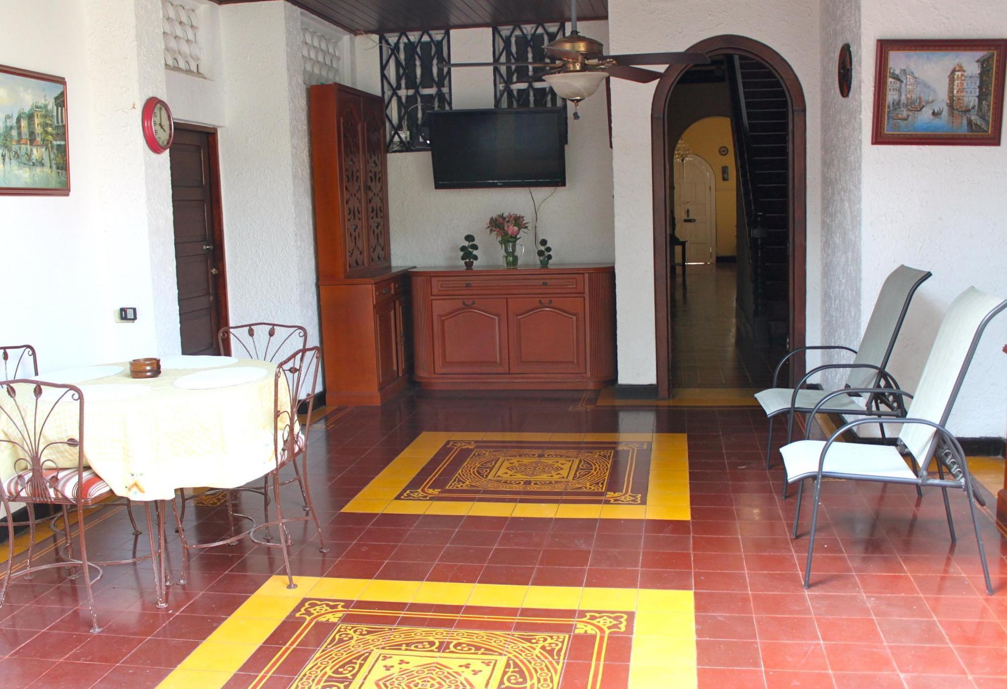 Hotel Casa Colonial Баранкила Екстериор снимка